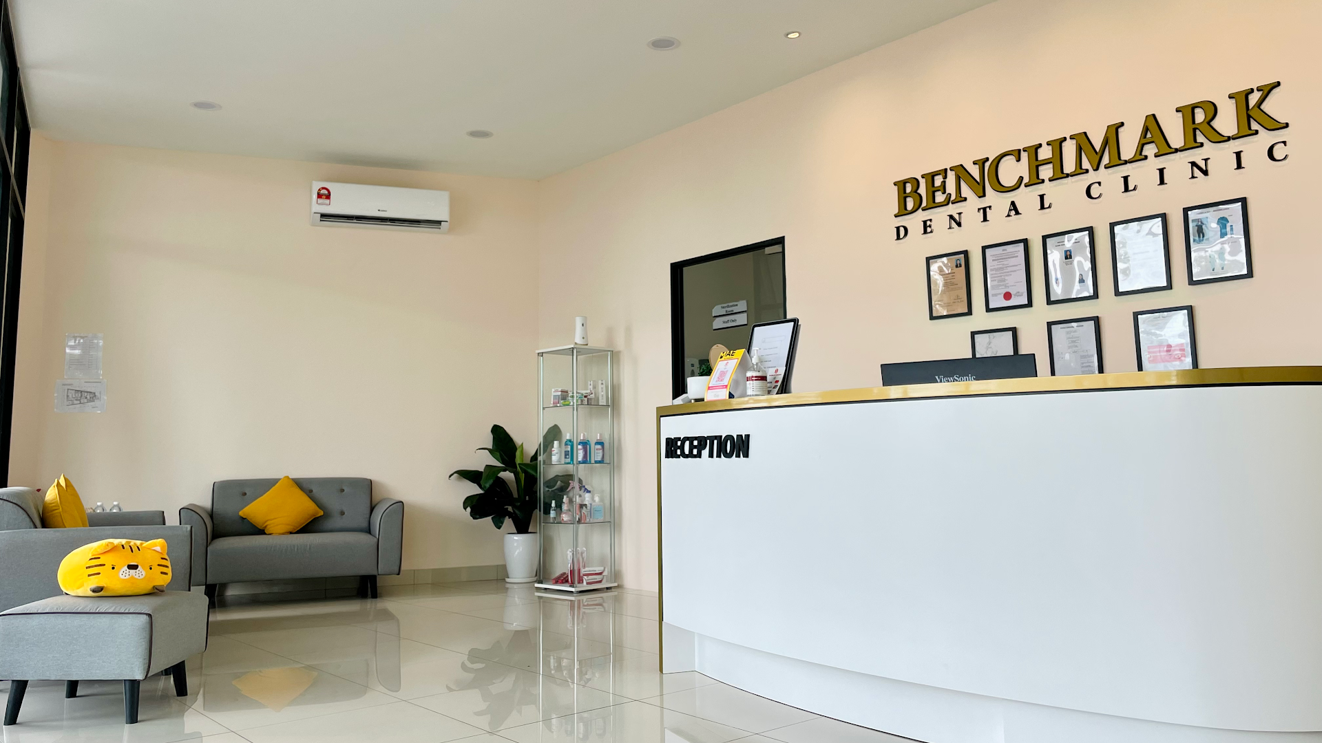 Benchmark Dental Clinic - Simpang 3 — dental clinic in Malaysia