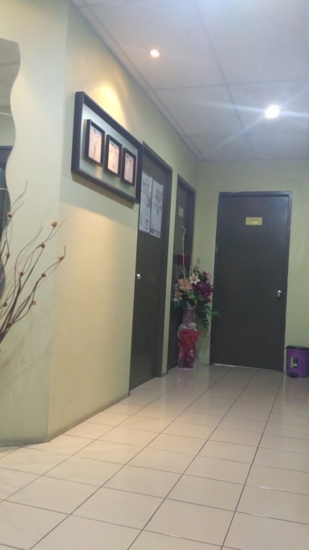Dr. Christina Wong & Dr James Chu Dental Surgery — photo 2