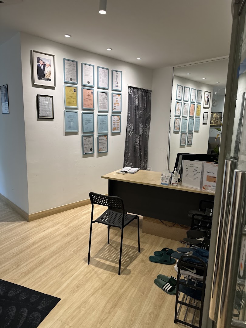 Drs. Wong & Partners Dental Surgeons — photo 2