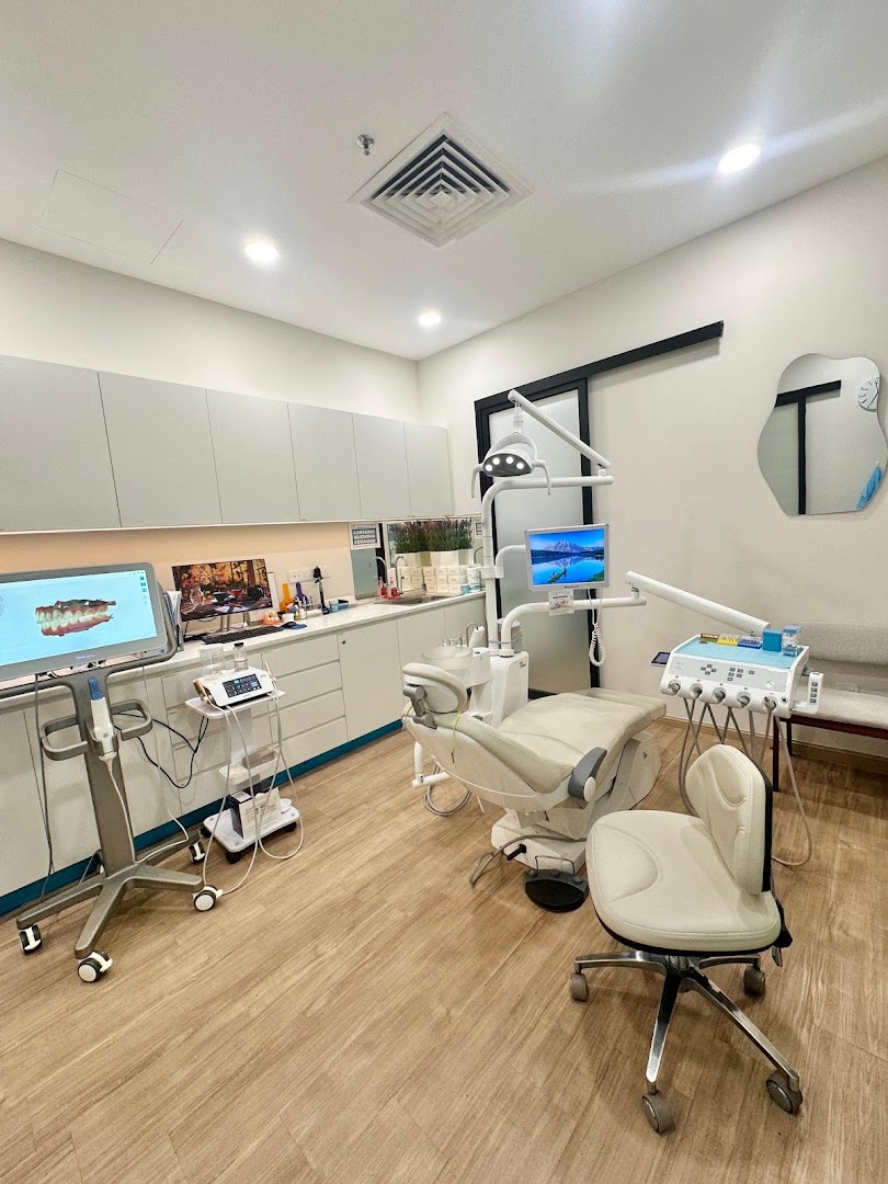 iCare Dental Main Place, USJ (Invisalign Diamond Provider) — photo 3