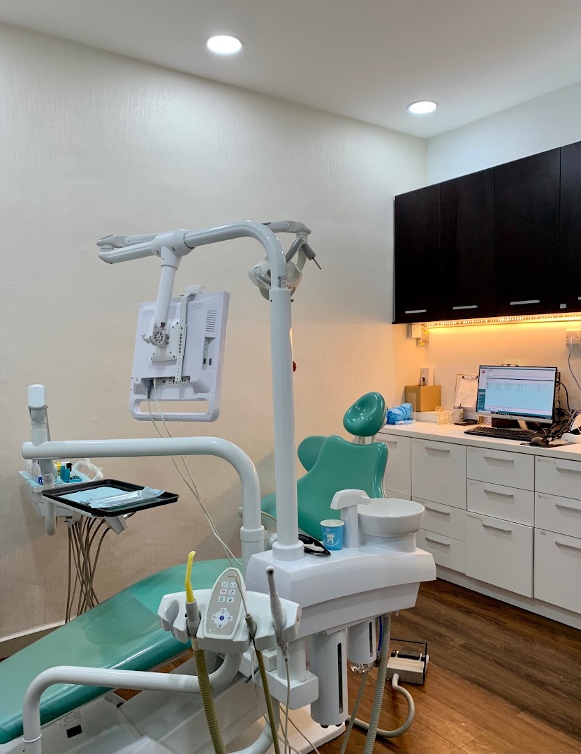 Icon Dental Kepong ( Invisalign Diamond Provider , Veneers, Implant) — photo 3