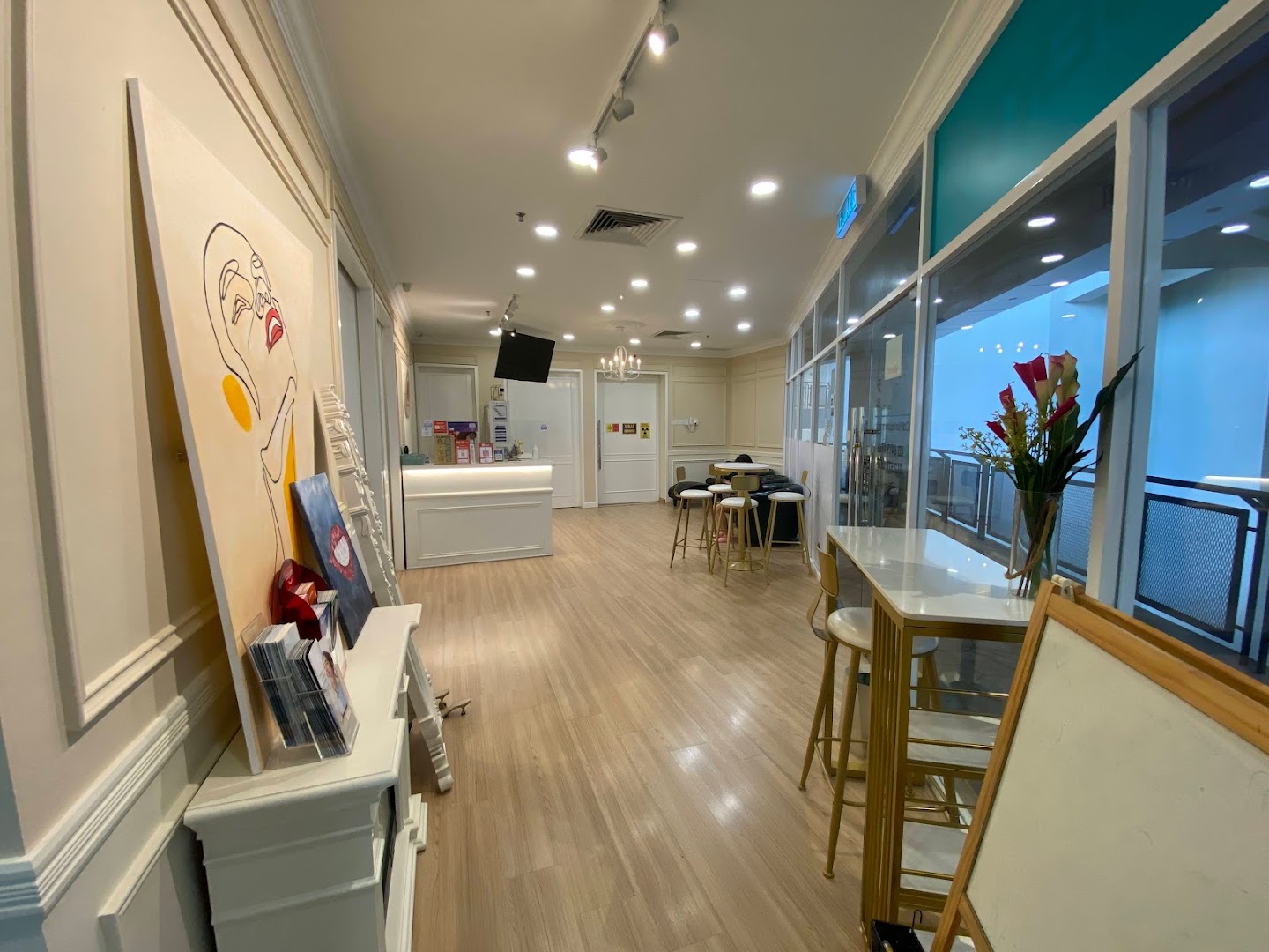 KL Dental Kiara (Top 1% Implant & Veneer Centre and Invisalign Diamond Provider) — photo 4