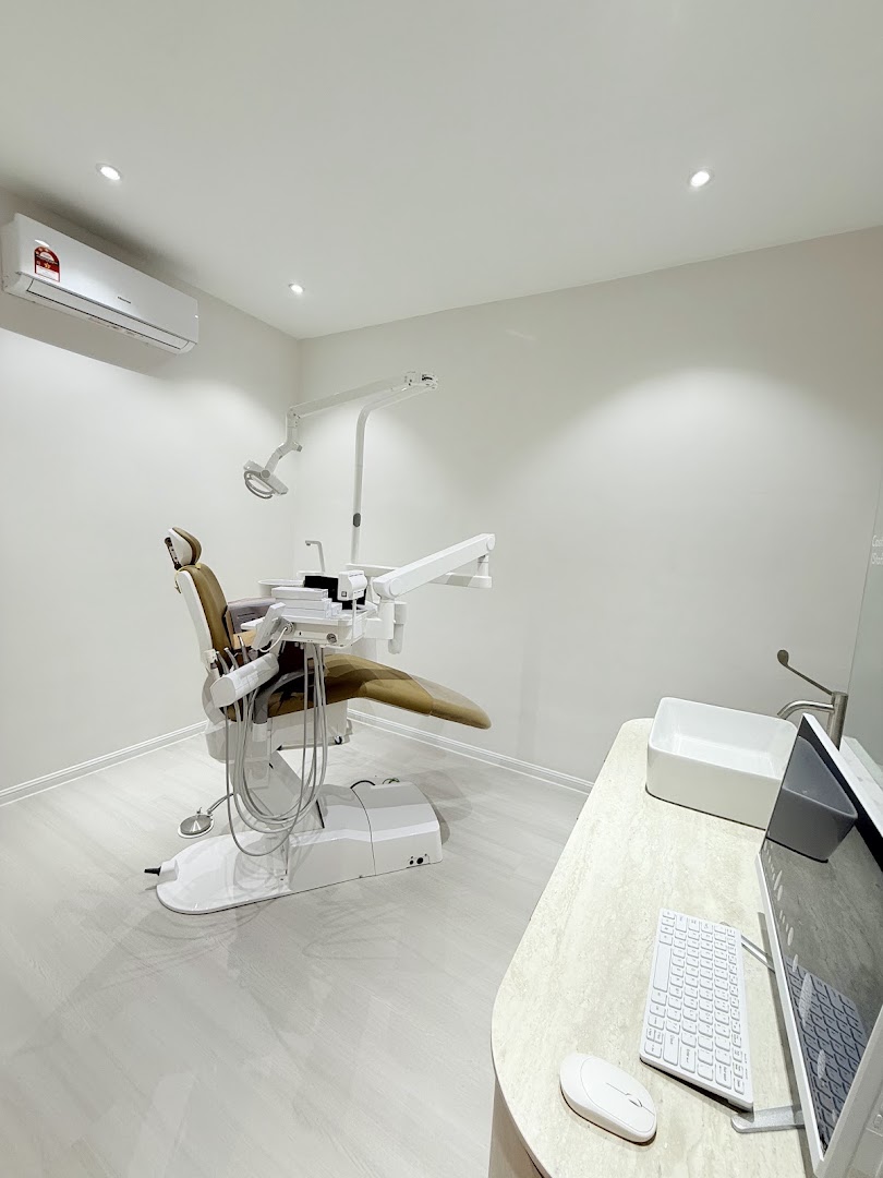 Klinik Gigi U.n.i Dental Senawang — photo 4