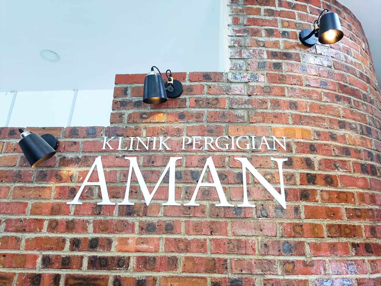 Klinik Pergigian Aman (Aman Dental Clinic) - Kuala Terengganu — photo 4