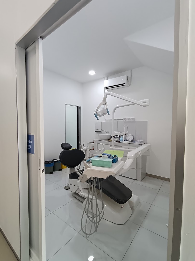 Klinik Pergigian Ana Klang — photo 3