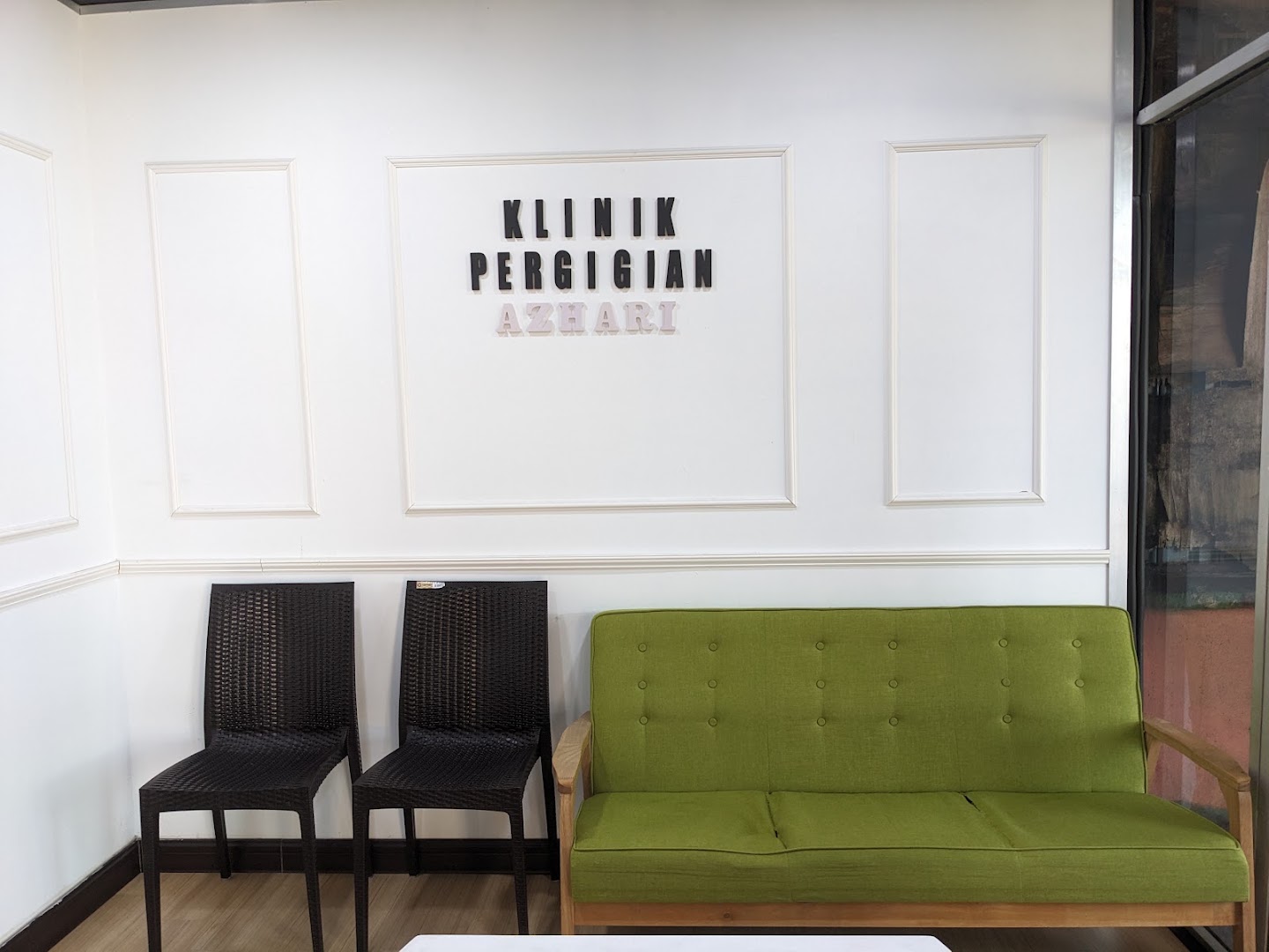 KLINIK PERGIGIAN AZHARI — photo 3
