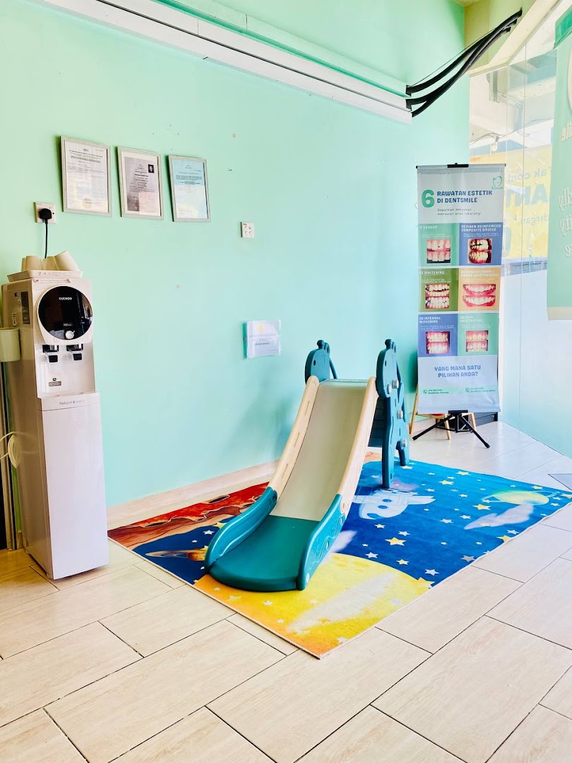 Klinik Pergigian DentSmile Cherang — photo 5