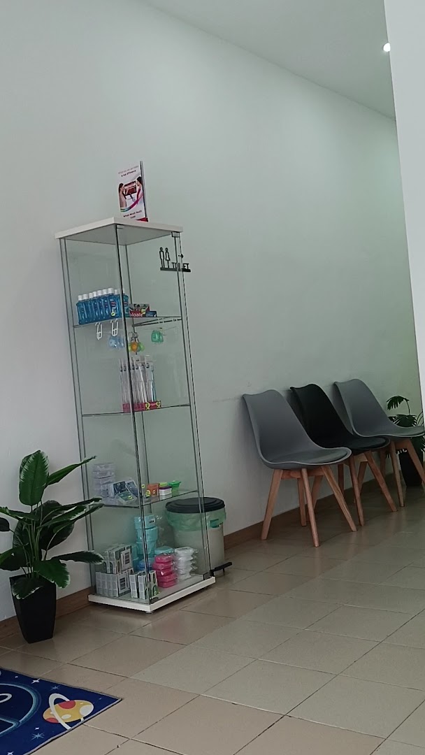 Klinik Pergigian Dr Hidayat — photo 2
