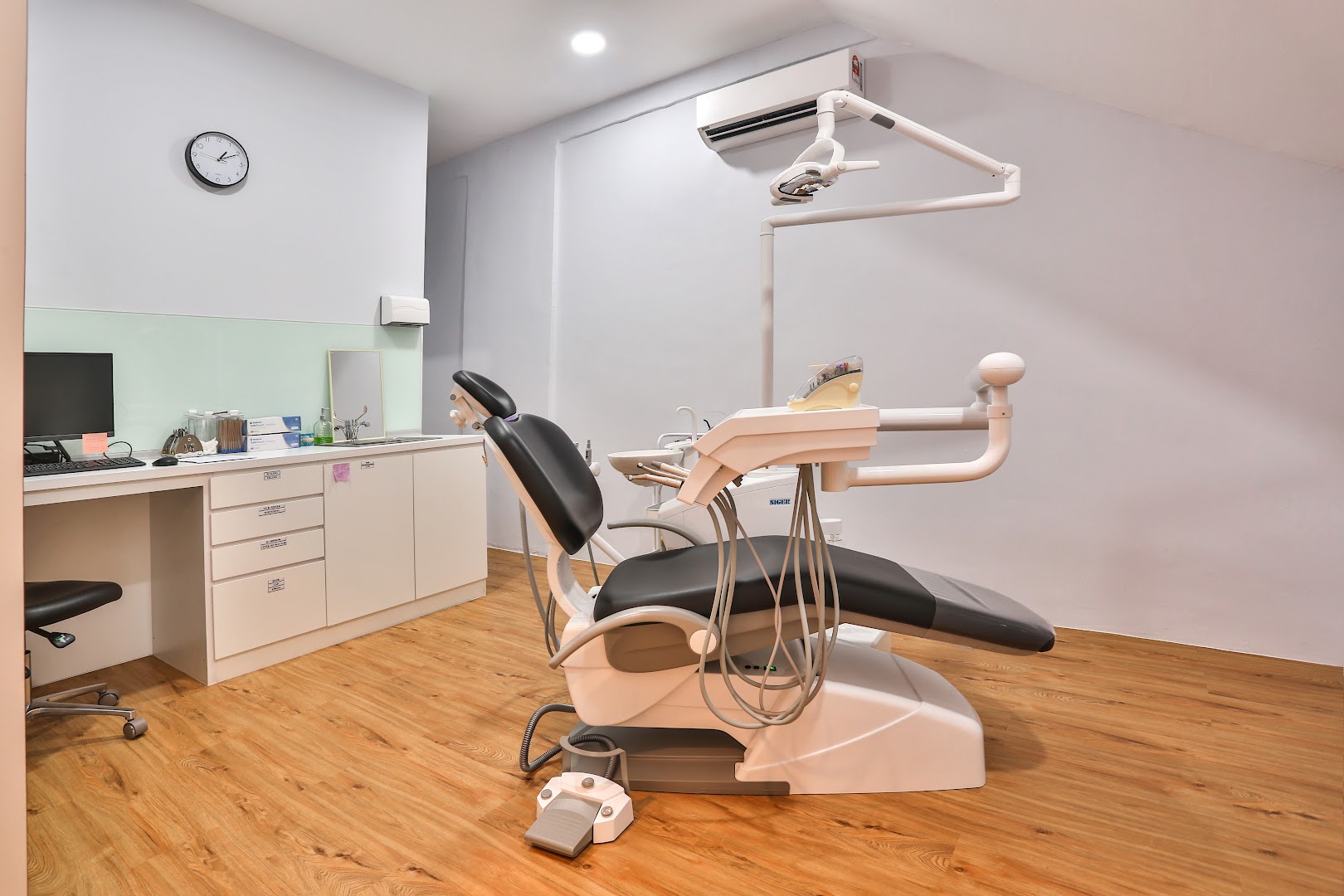 Klinik Pergigian Myne Dental @ Nilai — photo 2