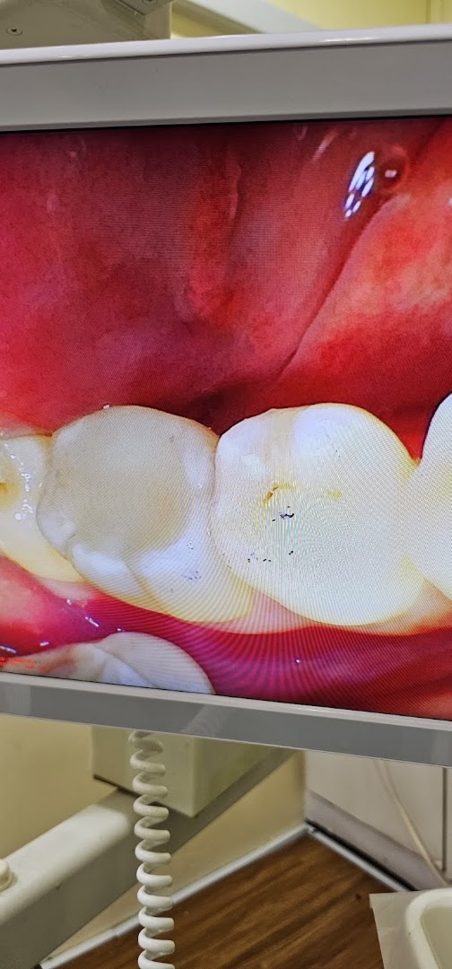 Klinik Pergigian Sharifah - Braces, Scaling, Whitening & Denture Sungai Buloh — dental clinic in Malaysia