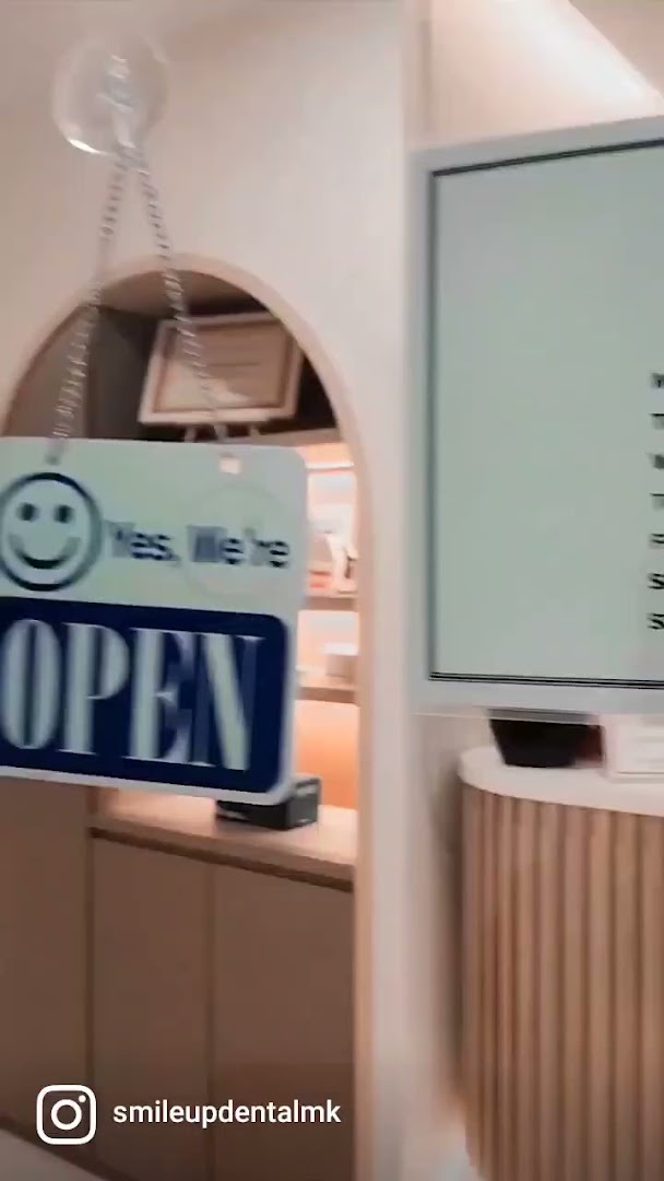 Klinik Pergigian Smile Up Dental (Mont Kiara) — photo 2