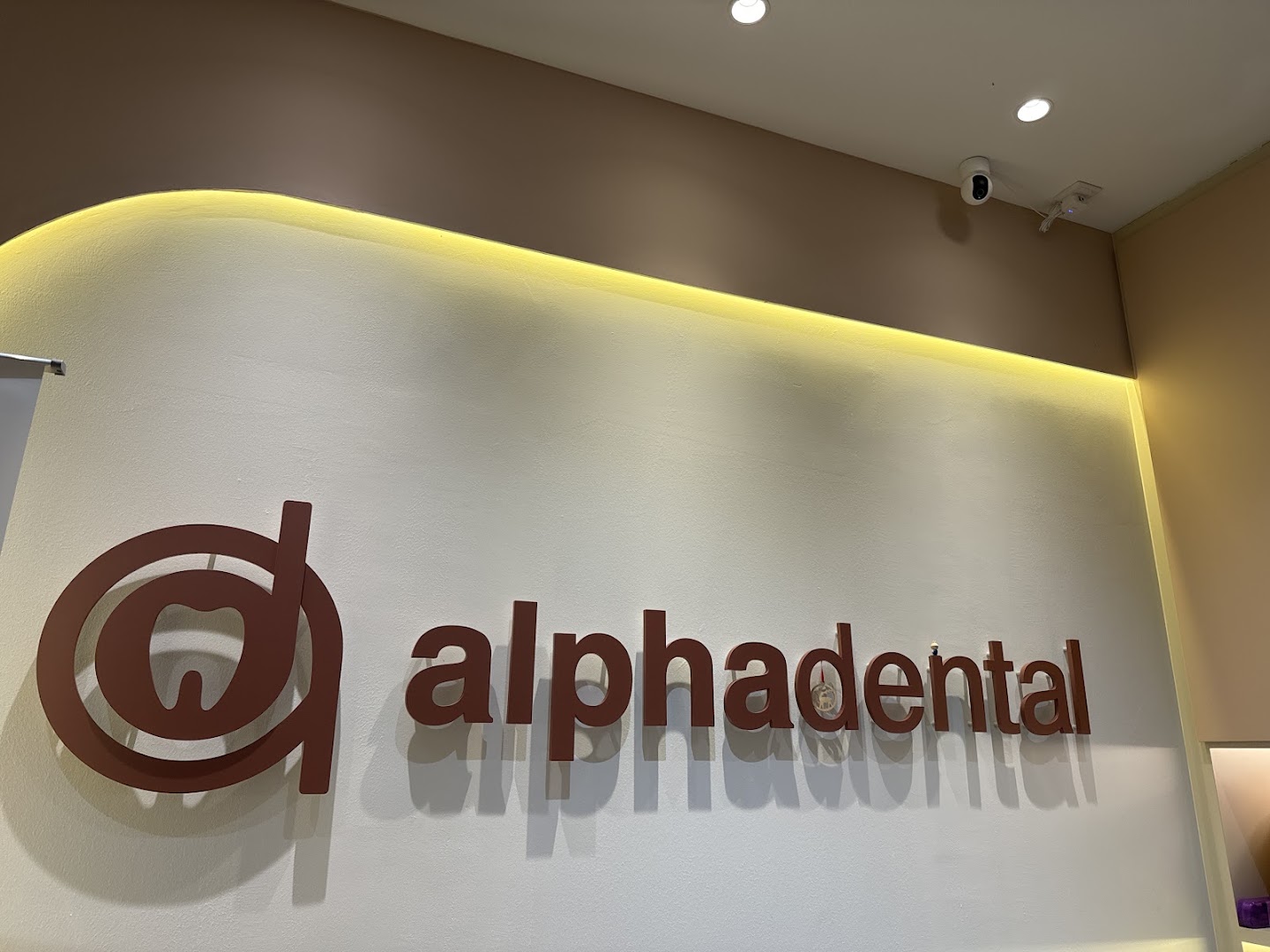 Sutera Alpha Dental Clinic 五福爱尔珐牙科 | Invisalign | Angel Align | Dental Implants — dental clinic in Malaysia