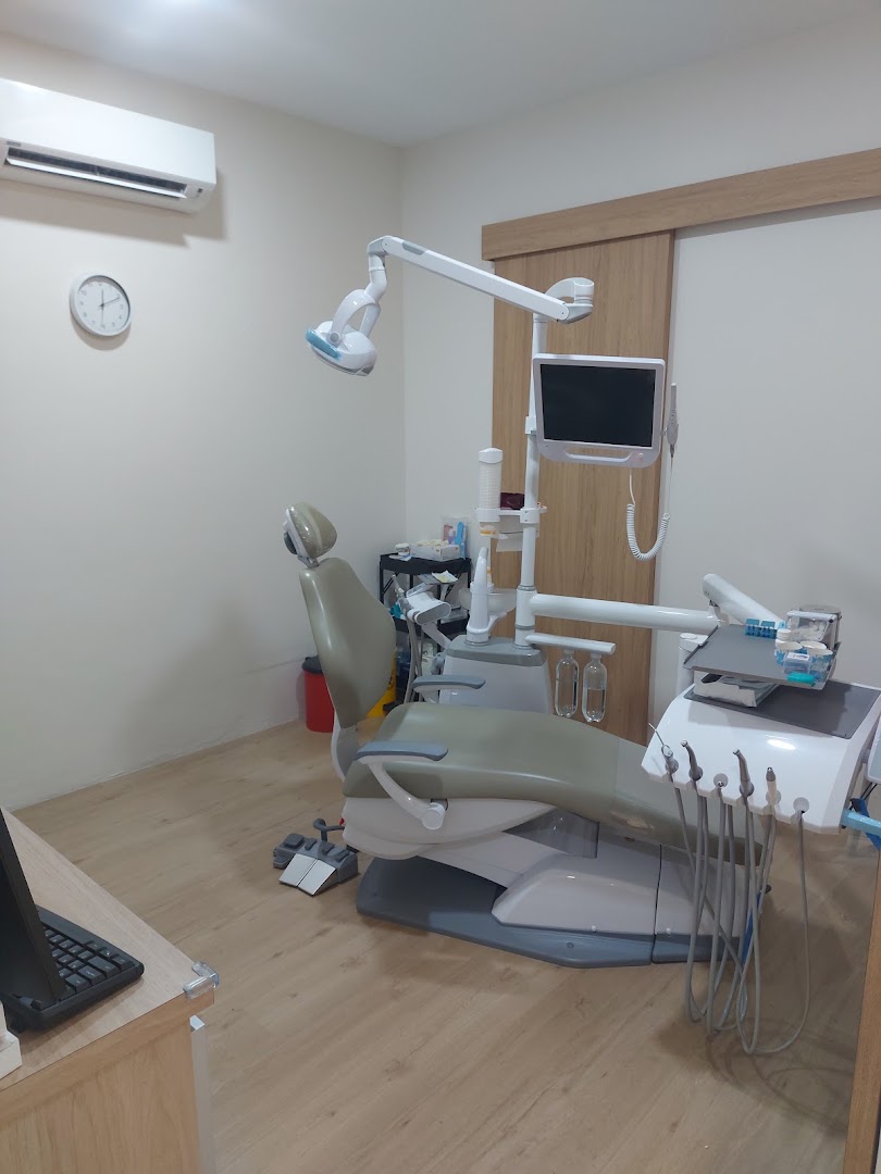 Wong & Yeow Dental Clinic ( Invisalign, Braces, Implant, Whitening) — dental clinic in Malaysia